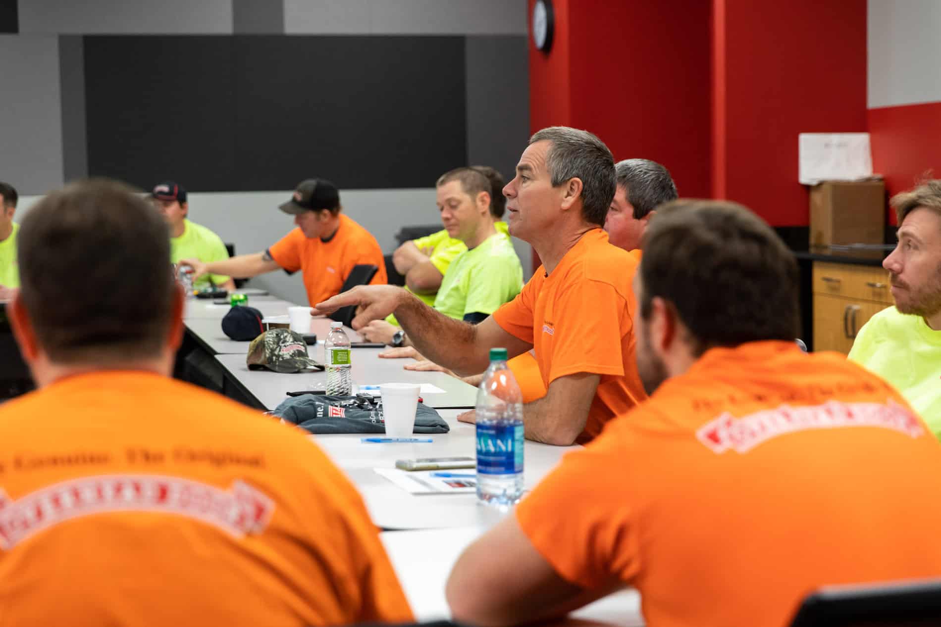 Contact Us Overhead Door Company of Des Moines™️